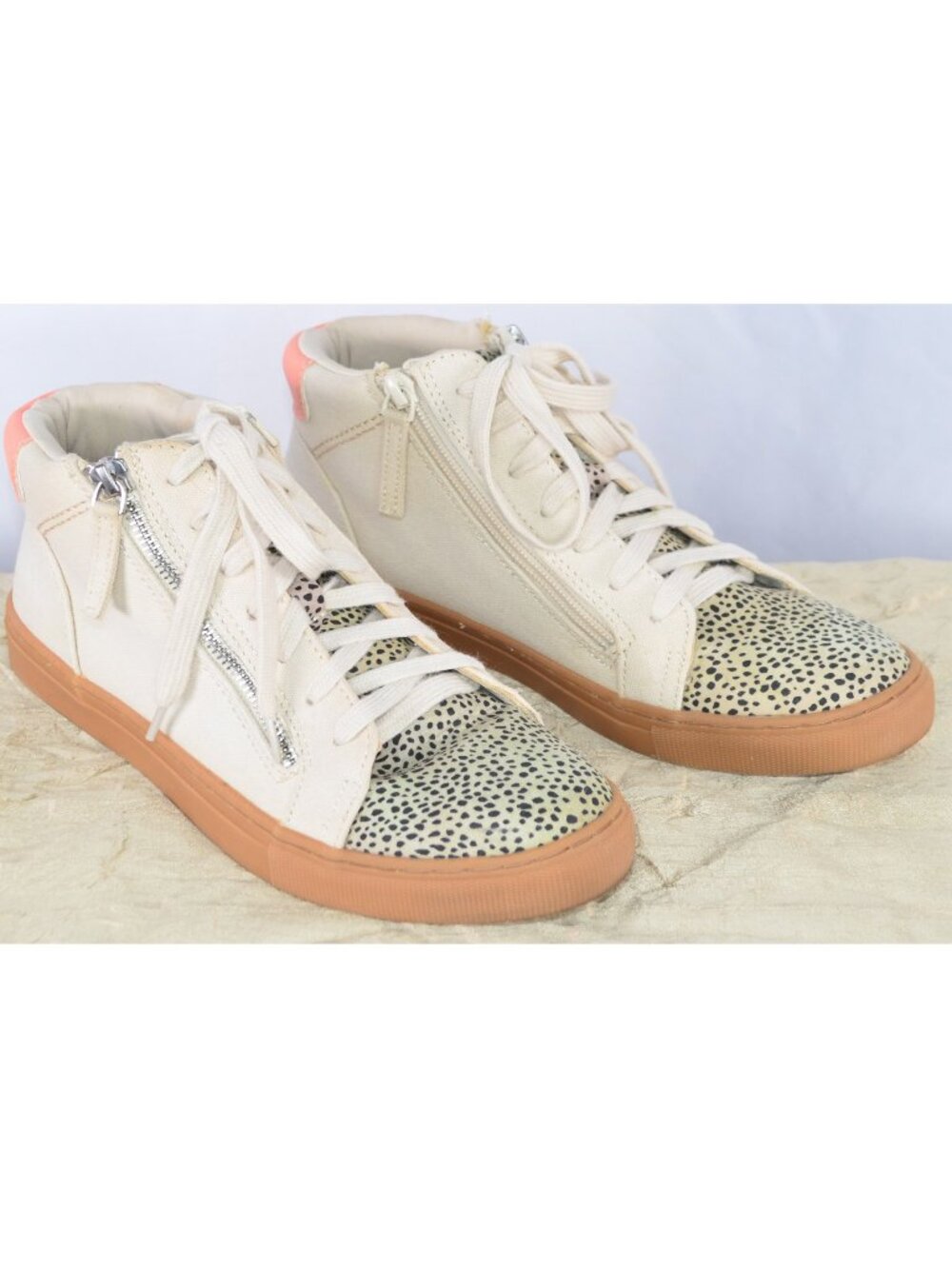 Universal Thread Canvas Animal Print High Top Sneakers Cream/Black Size 7